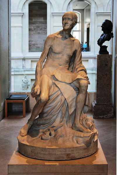 Pigalle-statue-Voltaire